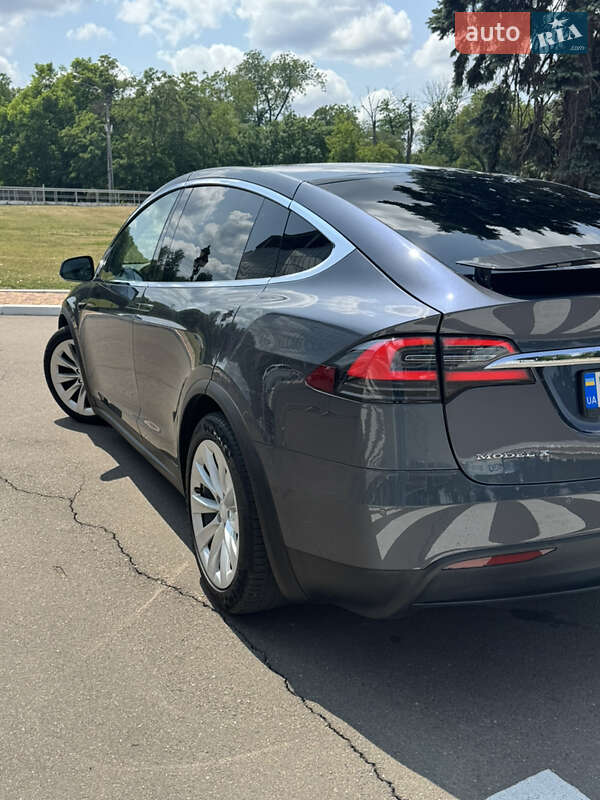 Позашляховик / Кросовер Tesla Model X 2017 в Одесі