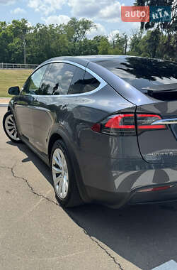 Внедорожник / Кроссовер Tesla Model X 2017 в 