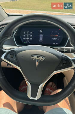 Внедорожник / Кроссовер Tesla Model X 2017 в 