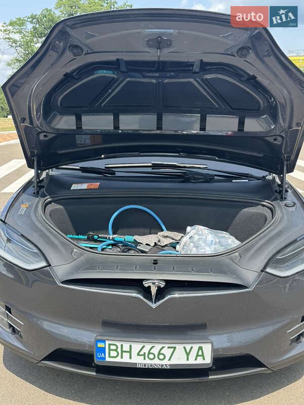 Позашляховик / Кросовер Tesla Model X 2017 в Одесі