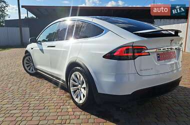 Внедорожник / Кроссовер Tesla Model X 2018 в 