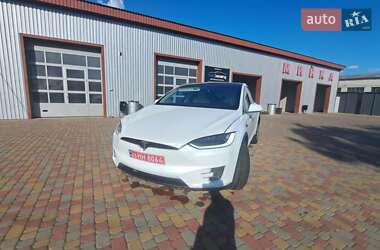 Внедорожник / Кроссовер Tesla Model X 2018 в 