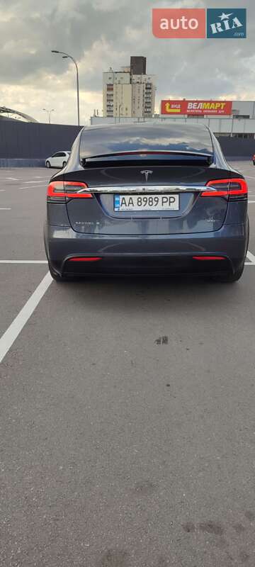 Внедорожник / Кроссовер Tesla Model X 2017 в Киеве