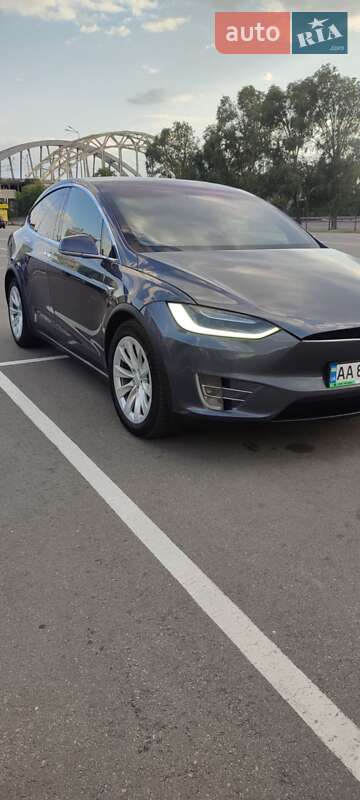 Внедорожник / Кроссовер Tesla Model X 2017 в Киеве