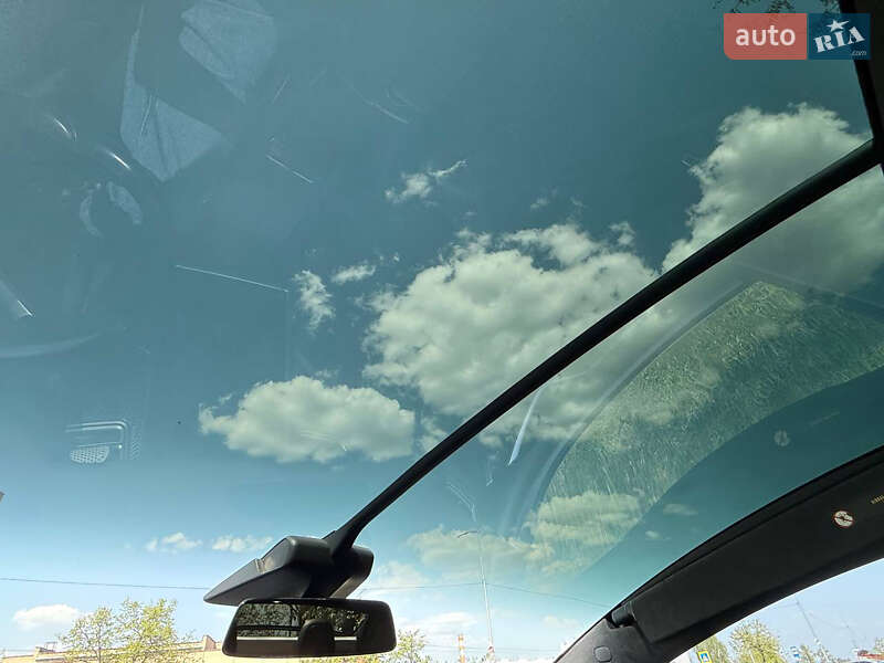 Внедорожник / Кроссовер Tesla Model X 2016 в Киеве