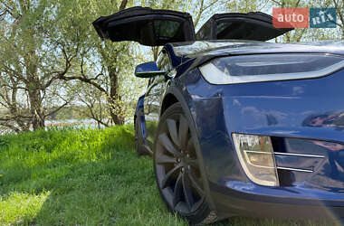 Внедорожник / Кроссовер Tesla Model X 2016 в 