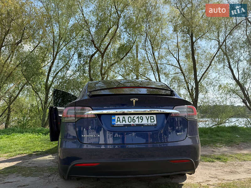 Внедорожник / Кроссовер Tesla Model X 2016 в Киеве