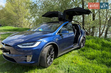 Внедорожник / Кроссовер Tesla Model X 2016 в 