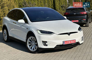 Позашляховик / Кросовер Tesla Model X 2018 в 