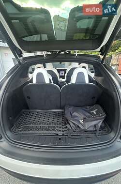 Внедорожник / Кроссовер Tesla Model X 2020 в 