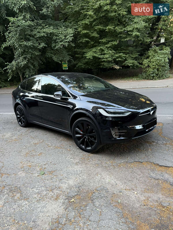 Tesla Model X 2016