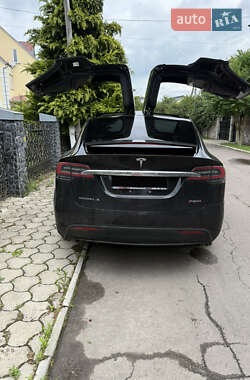 Внедорожник / Кроссовер Tesla Model X 2016 в 