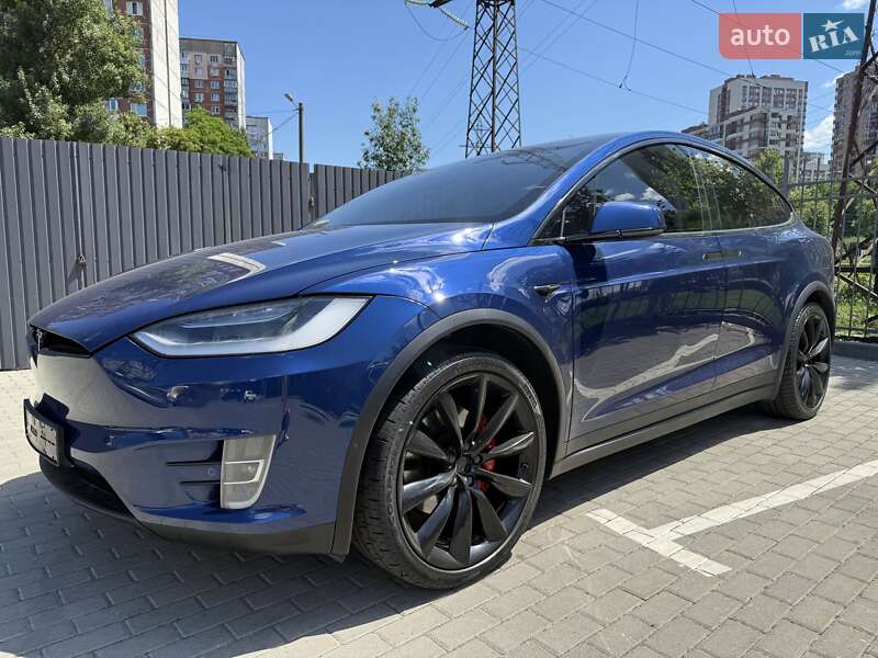 Внедорожник / Кроссовер Tesla Model X 2019 в 