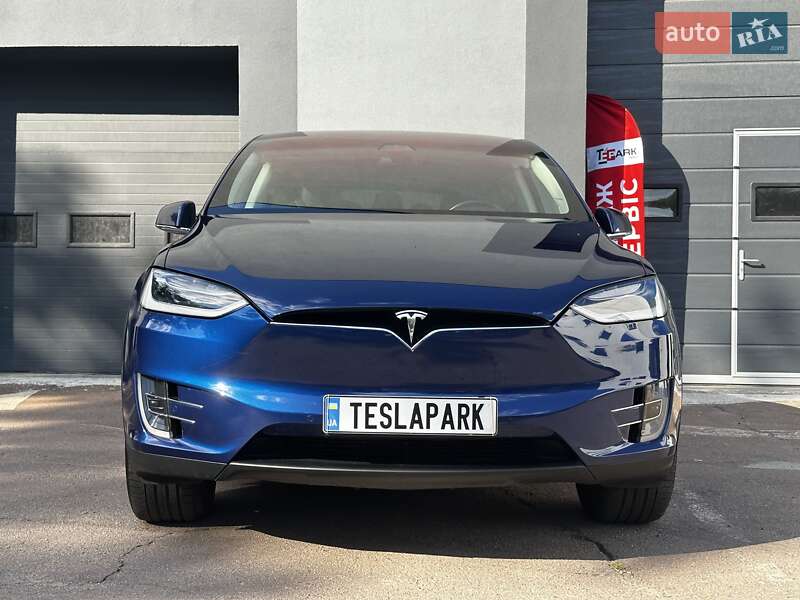 Внедорожник / Кроссовер Tesla Model X 2017 в Киеве