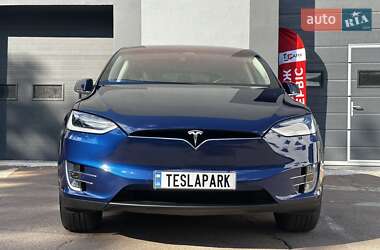 Внедорожник / Кроссовер Tesla Model X 2017 в 