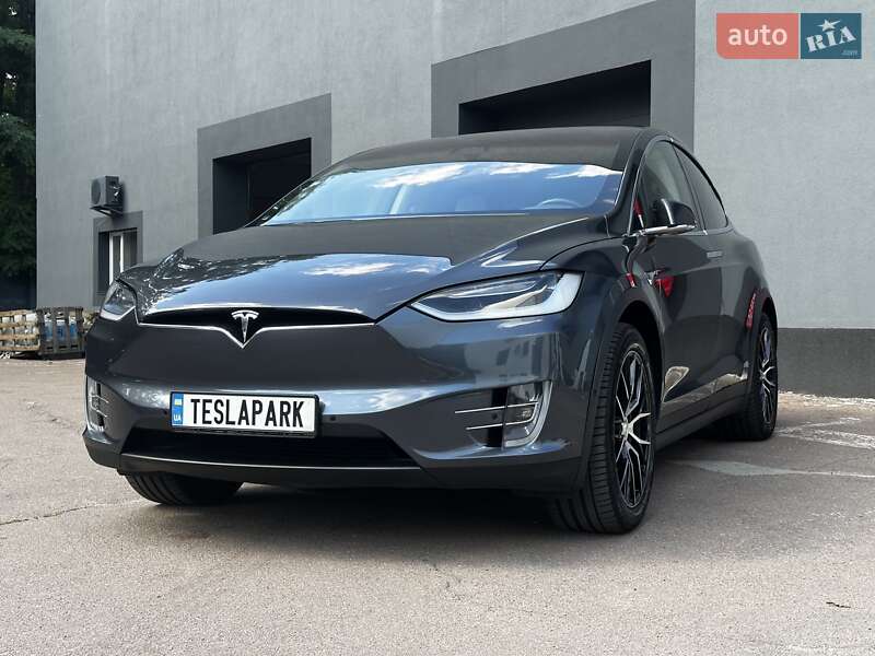 Позашляховик / Кросовер Tesla Model X 2017 в Києві