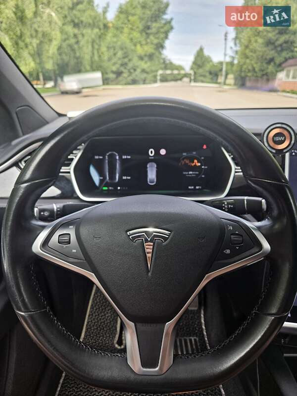 Внедорожник / Кроссовер Tesla Model X 2018 в Киеве