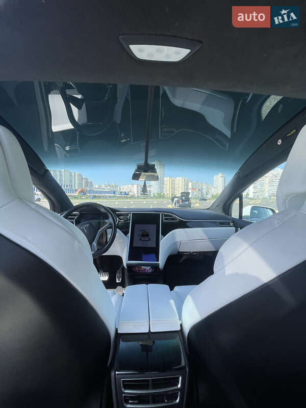 Внедорожник / Кроссовер Tesla Model X 2017 в Киеве