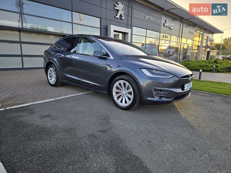 Позашляховик / Кросовер Tesla Model X 2018 в Києві фото 6 Позашляховик / Кросовер Tesla Model X 2018 в Києві