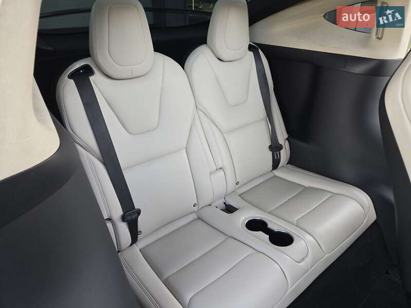 Позашляховик / Кросовер Tesla Model X 2018 в Києві фото 48 Позашляховик / Кросовер Tesla Model X 2018 в Києві