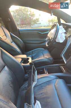 Внедорожник / Кроссовер Tesla Model X 2017 в 