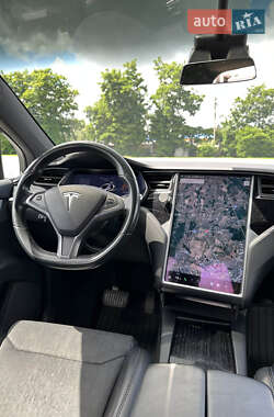 Внедорожник / Кроссовер Tesla Model X 2018 в 