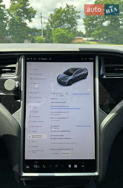 Внедорожник / Кроссовер Tesla Model X 2018 в 