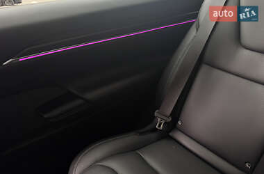 Позашляховик / Кросовер Tesla Model X 2023 в 