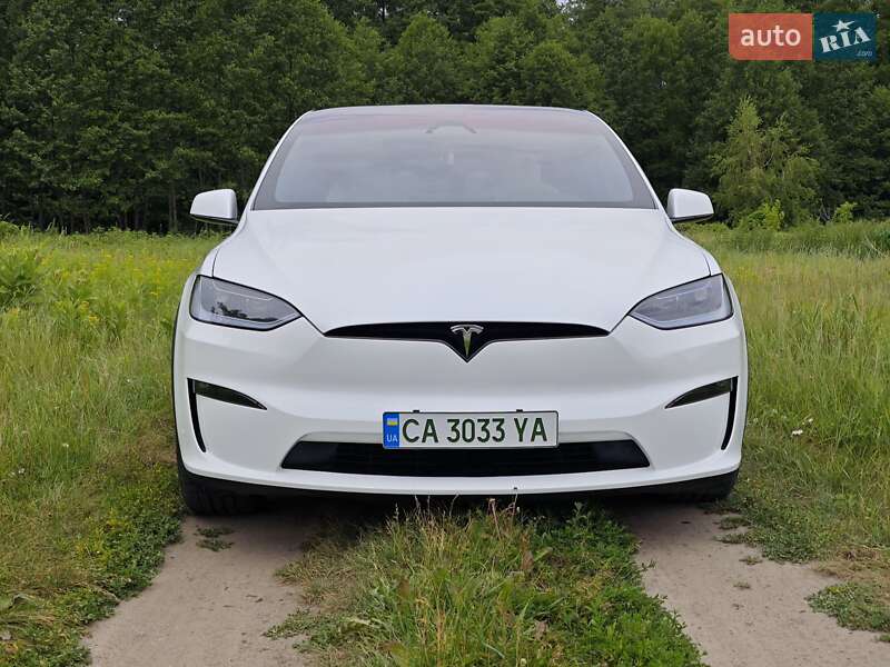 Tesla Model X 2023