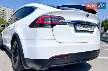 Внедорожник / Кроссовер Tesla Model X 2018 в 