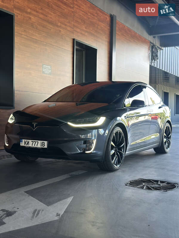 Tesla Model X 2017