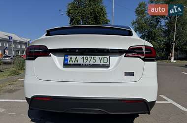 Позашляховик / Кросовер Tesla Model X 2024 в 