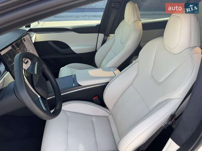 Внедорожник / Кроссовер Tesla Model X 2024 в Киеве