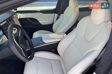 Позашляховик / Кросовер Tesla Model X 2024 в 
