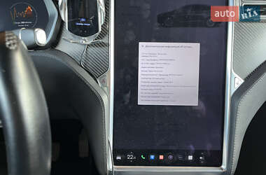 Внедорожник / Кроссовер Tesla Model X 2017 в 