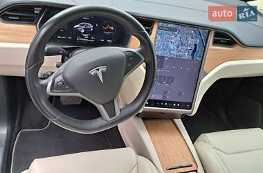 Позашляховик / Кросовер Tesla Model X 2018 в 