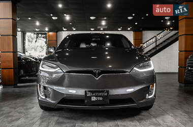 Внедорожник / Кроссовер Tesla Model X 2020 в 