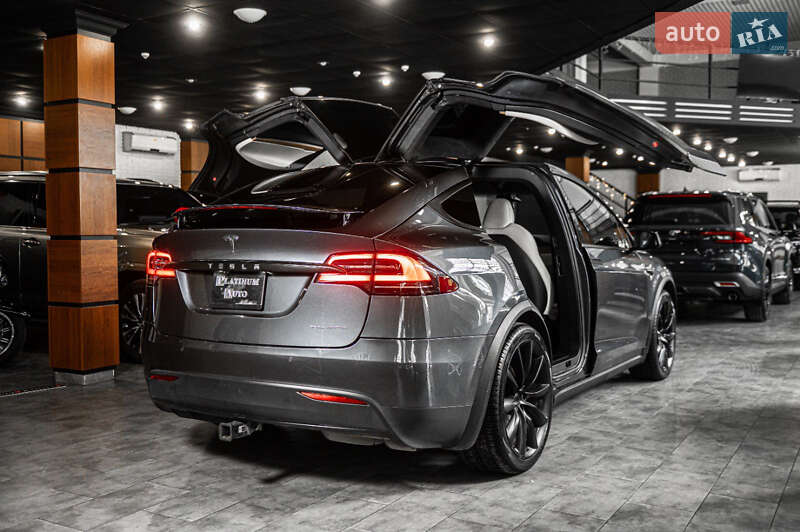 Позашляховик / Кросовер Tesla Model X 2020 в Одесі