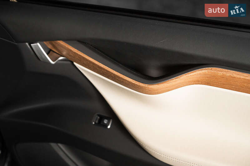 Позашляховик / Кросовер Tesla Model X 2020 в Одесі