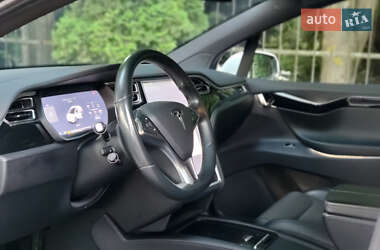 Позашляховик / Кросовер Tesla Model X 2018 в 