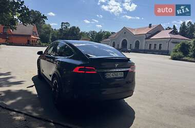 Позашляховик / Кросовер Tesla Model X 2017 в Львові