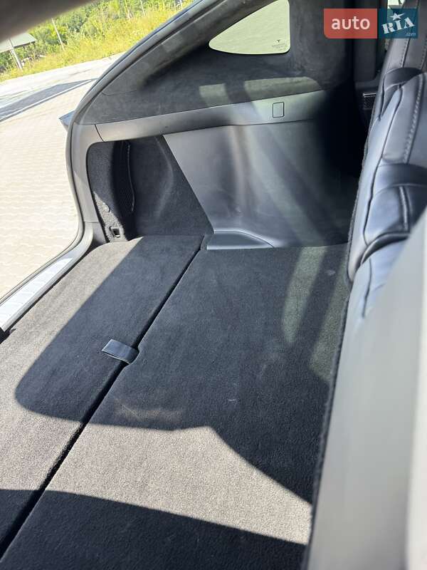 Позашляховик / Кросовер Tesla Model X 2017 в Львові