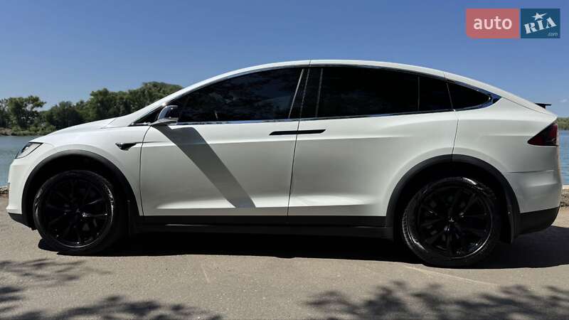Позашляховик / Кросовер Tesla Model X 2019 в Кропивницькому