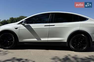 Внедорожник / Кроссовер Tesla Model X 2019 в 