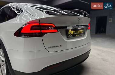 Внедорожник / Кроссовер Tesla Model X 2017 в 