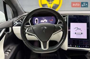 Внедорожник / Кроссовер Tesla Model X 2017 в 