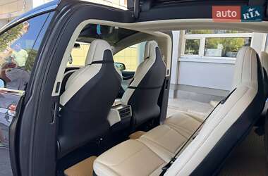 Позашляховик / Кросовер Tesla Model X 2018 в 