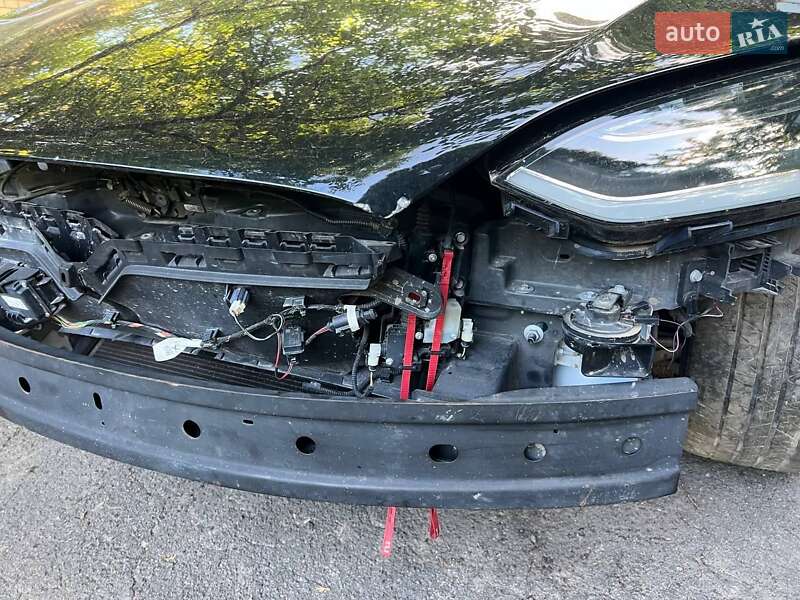 Внедорожник / Кроссовер Tesla Model X 2016 в Умани