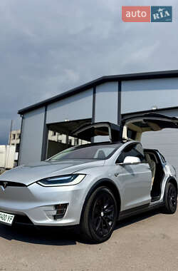 Внедорожник / Кроссовер Tesla Model X 2016 в 