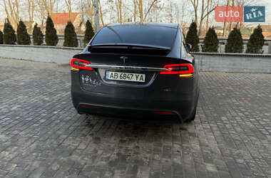 Позашляховик / Кросовер Tesla Model X 2018 в 